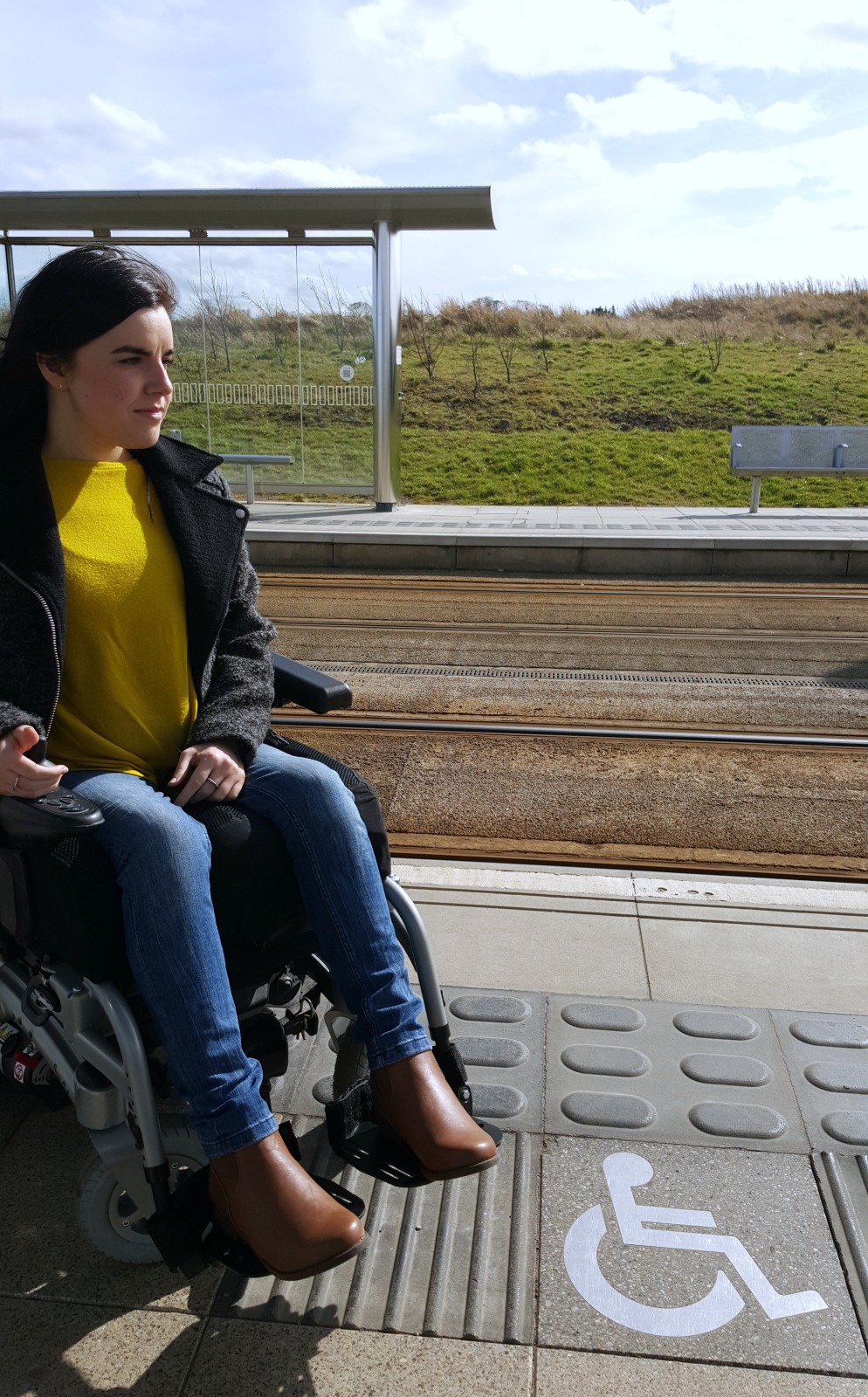 wheelchair accessible Edinburgh Trams