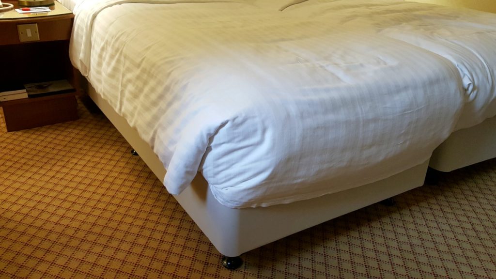 Liverpool Marriott Wheelchair Accessible room bed