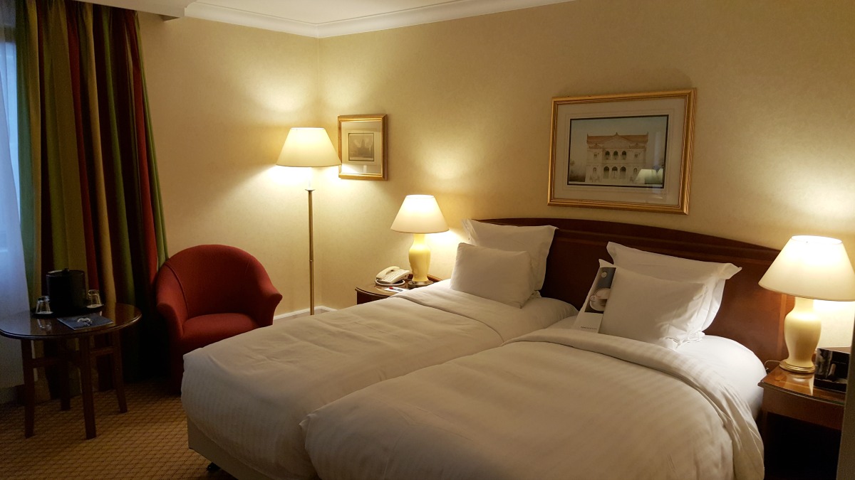 Liverpool Marriott Wheelchair Accessible room2 Simply Emma