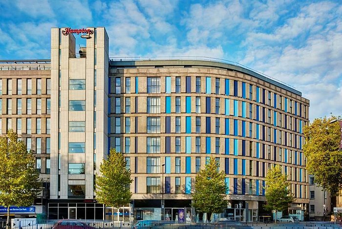 Exterior photo of Hampton by Hilton Bristol City Centre hotel