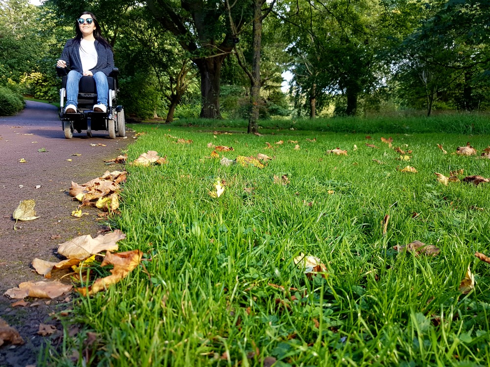 theroyalbotanicgardenedinburghwheelchairaccessiblepathstarmac