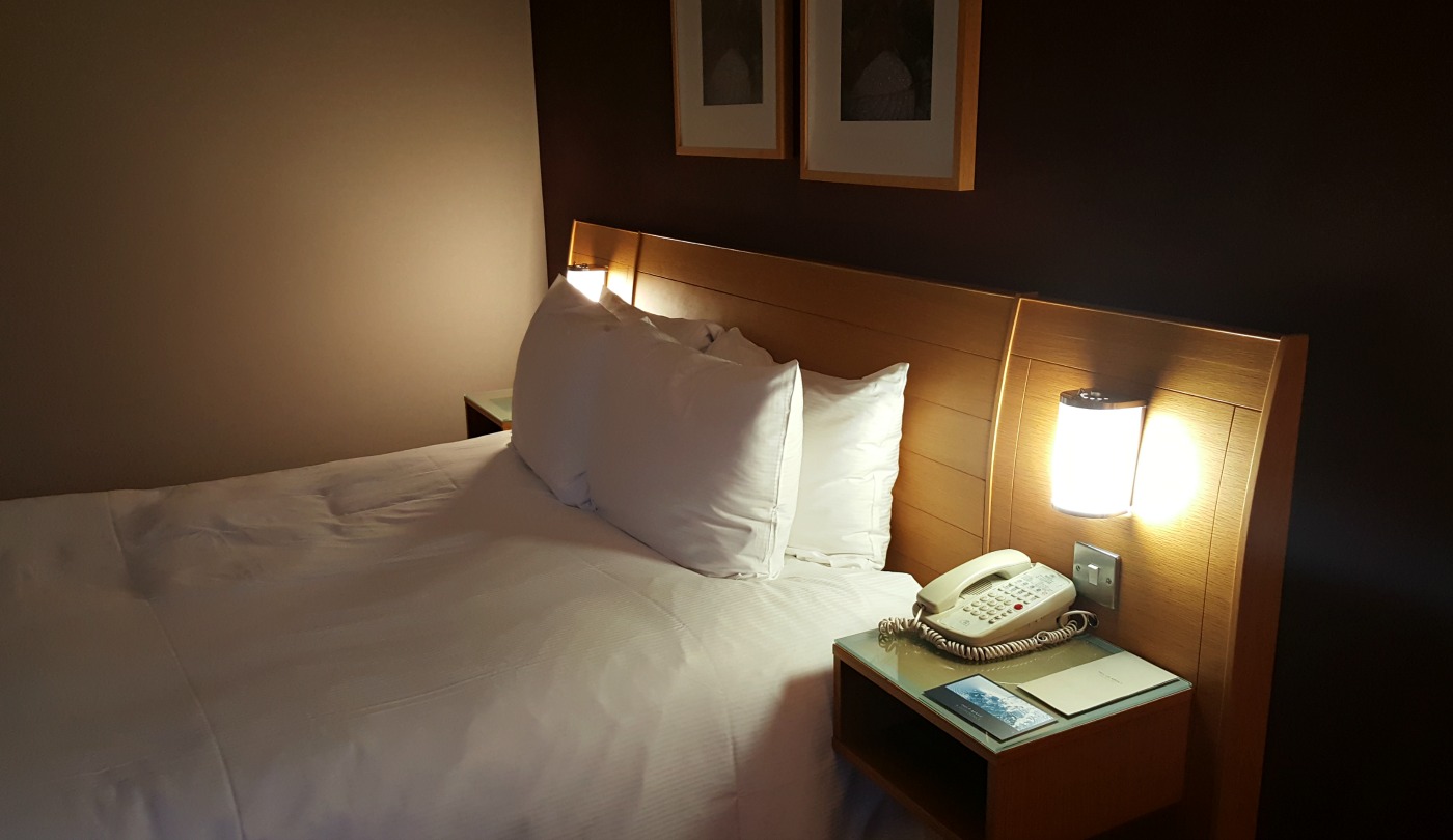 hilton-newcastle-gateshead-hotel-queen-executive-bed