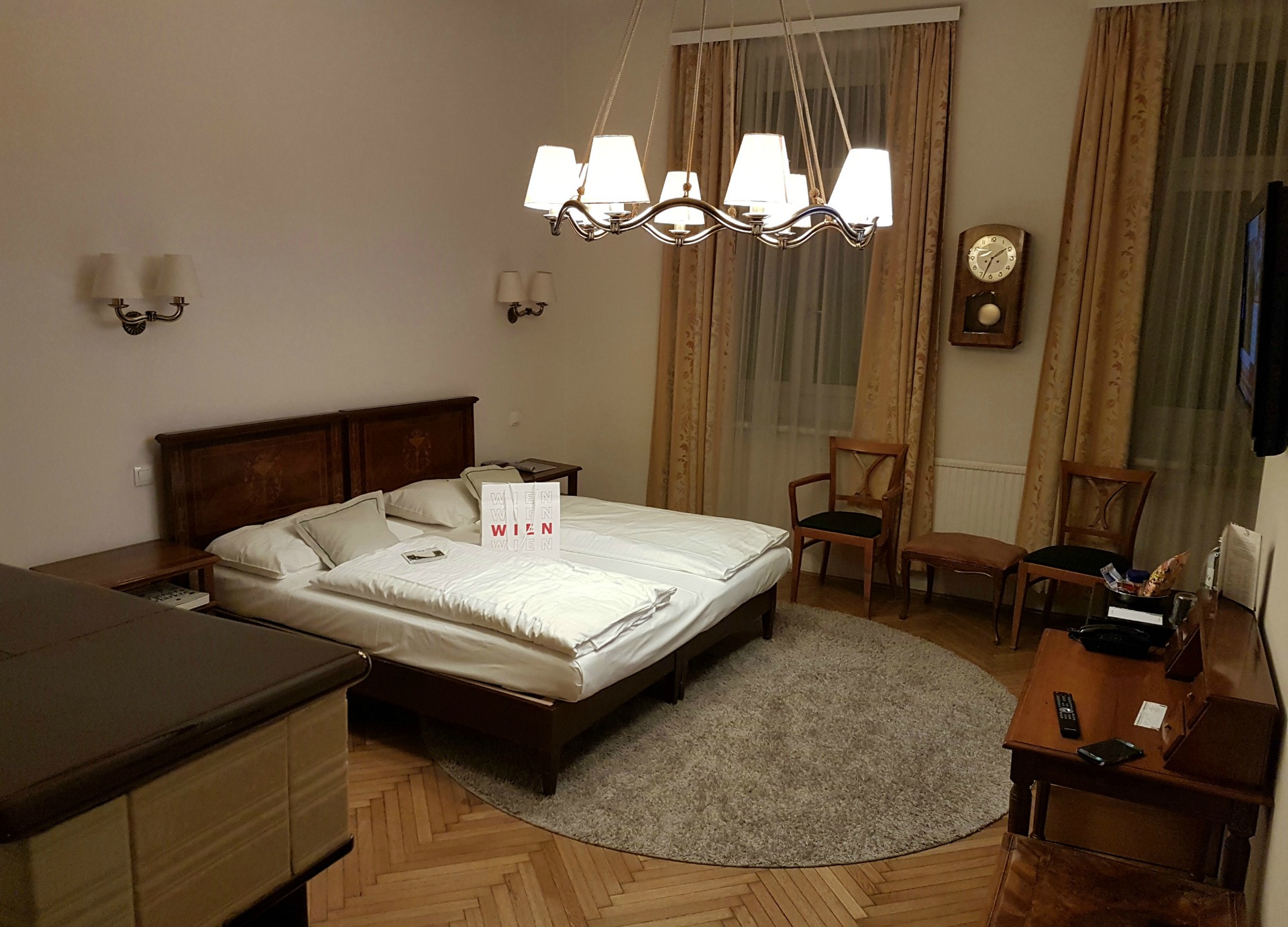 Boutique_Hotel_Donauwalzer_wheelchair_accessible_room
