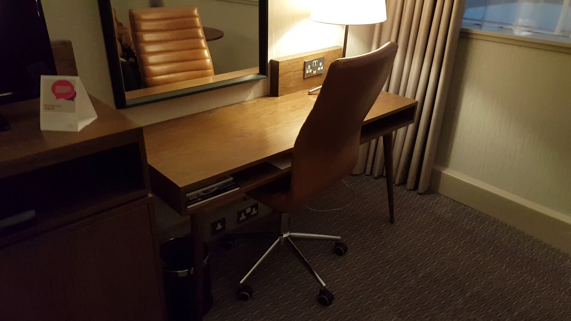 Crowne Plaza Glasgow accessible room with work desk area