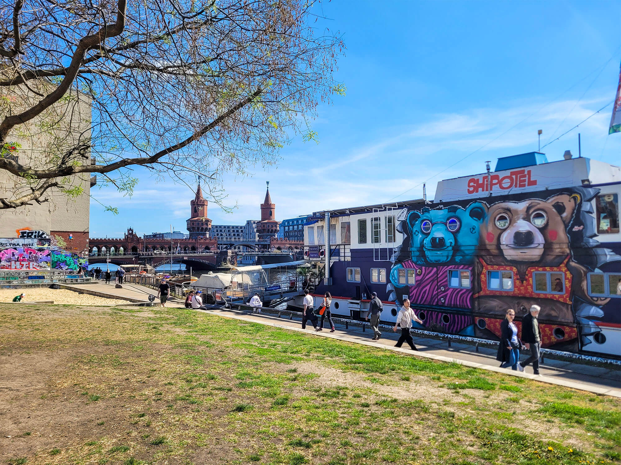 Oberbaum Bridge (Oberbaumbrücke)